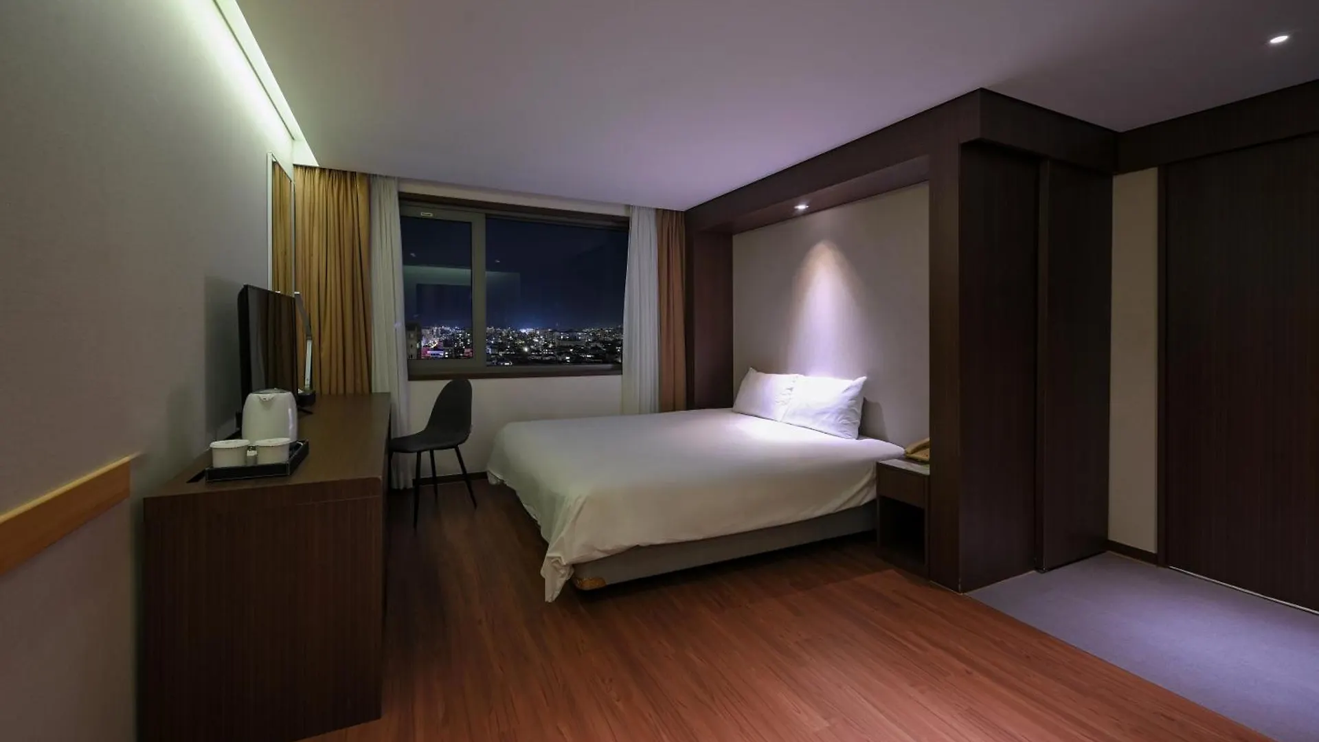 Astar Hotel Jeju
